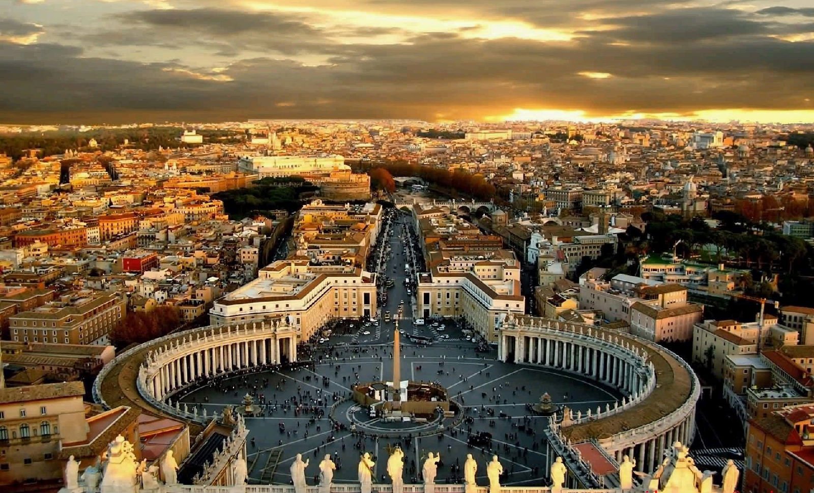 意大利承认梵蒂冈为主权国家,其主权属教宗